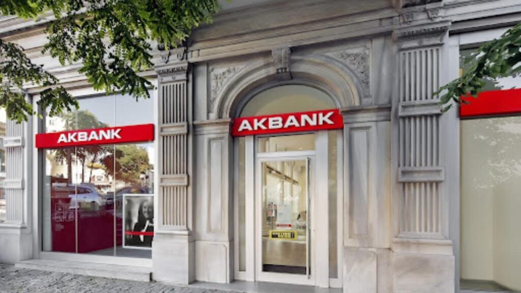 Akbank (AKBNK) hisseleri için yeni hedef fiyat ve temettü tahmini açıklandı! HABERLER, Gündemdekiler, HİSSE HEDEF FİYAT, Şirket Haberleri Rota Borsa